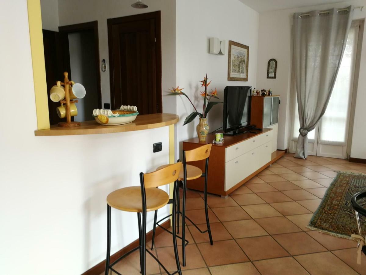 Casa Vacanze Stefy ペスカンティーナ エクステリア 写真